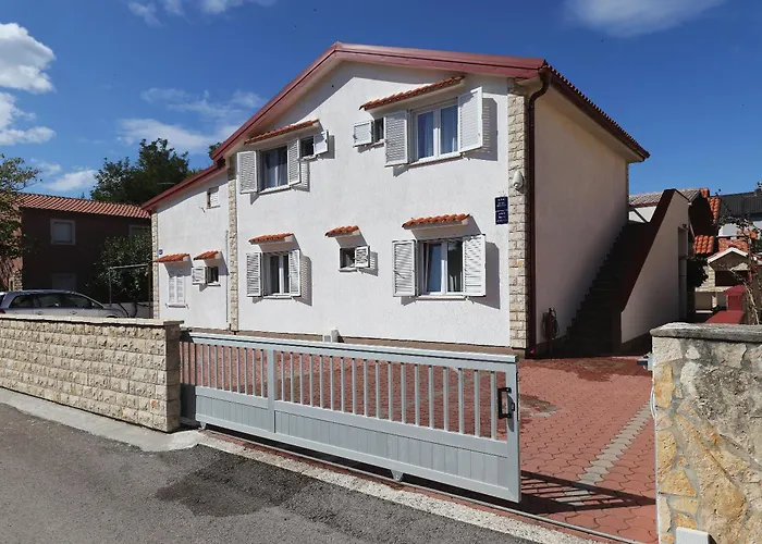 Miljenka דירה נין